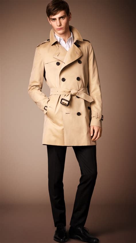 burberry trench menlook|The Burberry Trench Coat .